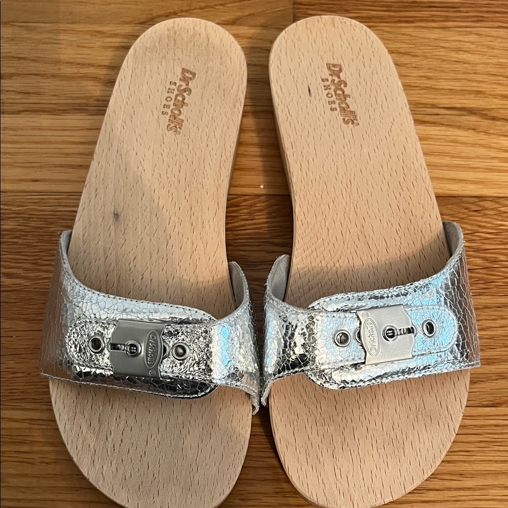 Dr. Scholl's Metallic Silver Buckle Sandals